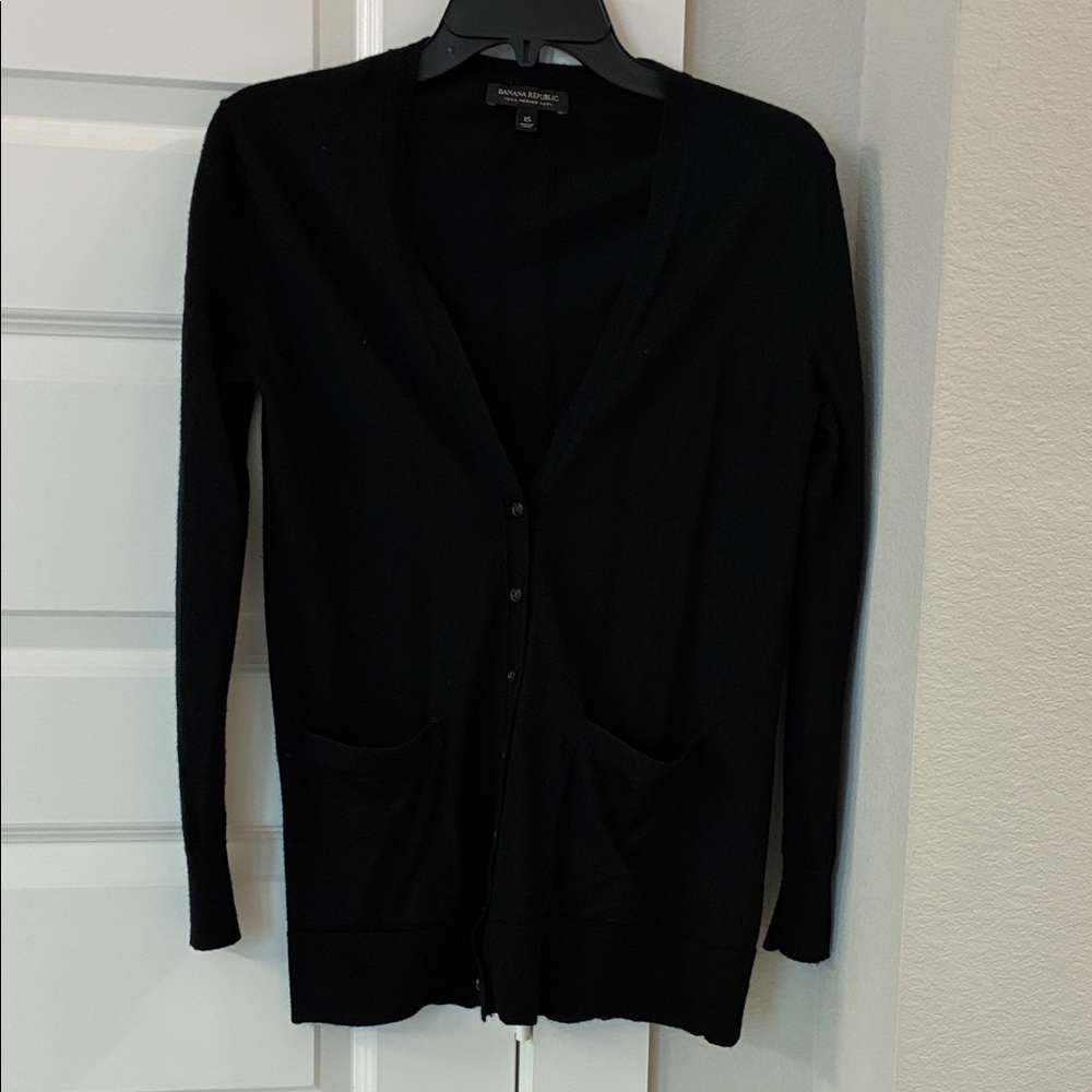 Banana Republic Black Long V-Neck Cardigan with Pockets